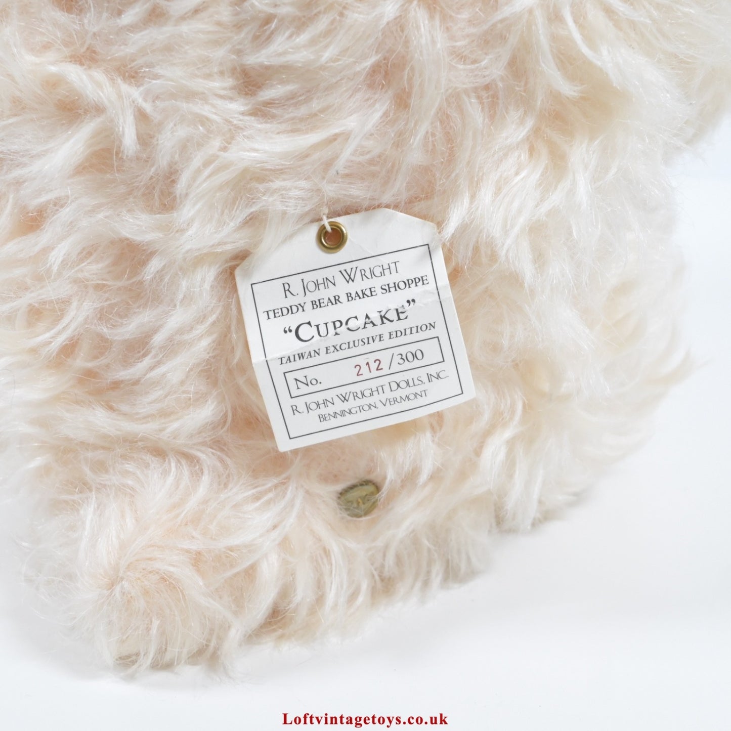 R John Wright Cupcake From The Teddy Bear Bake Shoppe Collection, Ltd Ed of 300