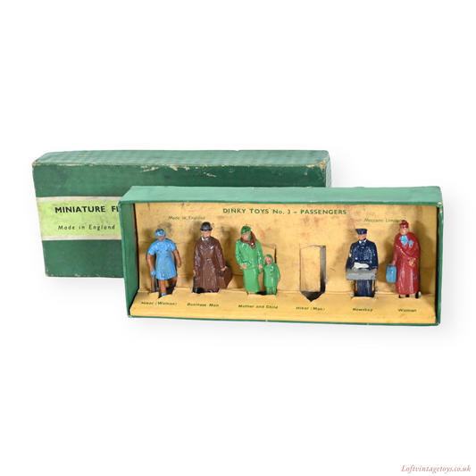 Dinky Toys No. 3 Set Passengers (O Gauge) With Box