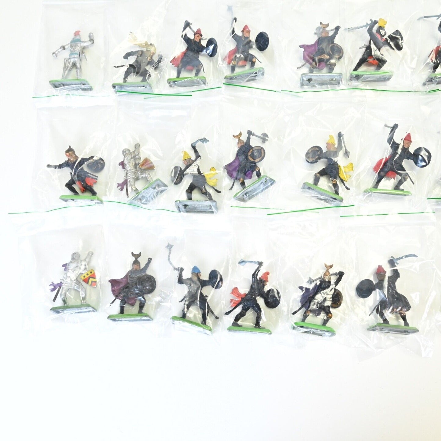 Britains Deetail Figures in Individual Bags * 66