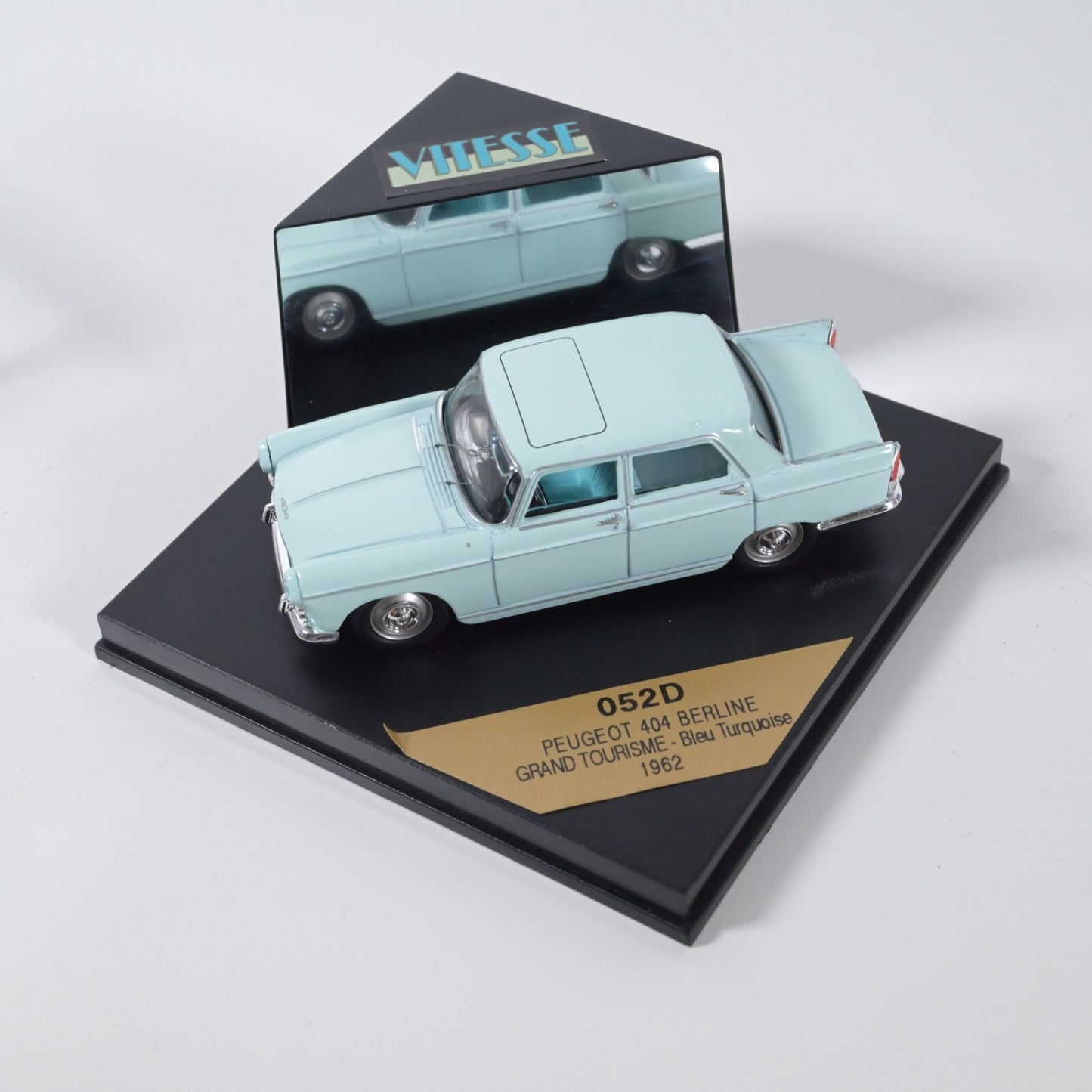 Vitesse 052D 1/43 Peugeot 404 Berline Grand Tourisme 1962