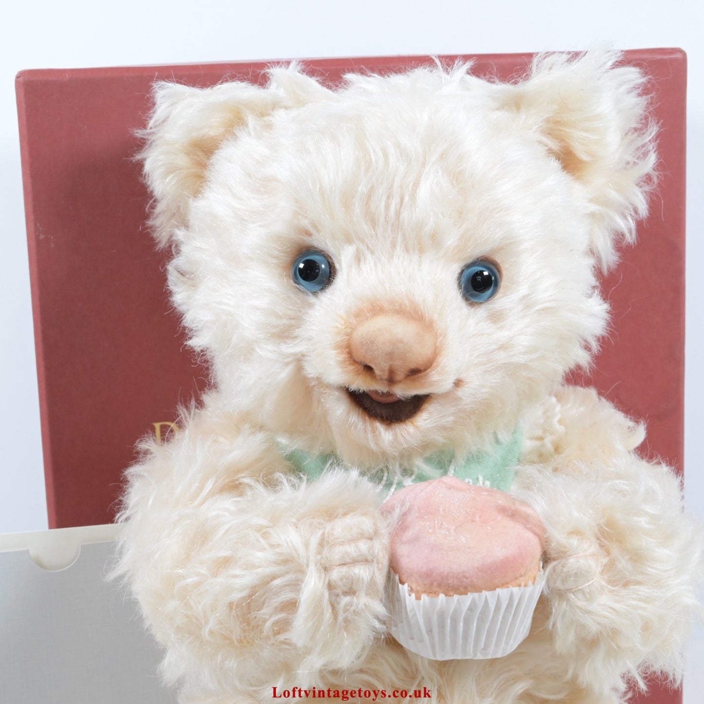 R John Wright Cupcake From The Teddy Bear Bake Shoppe Collection, Ltd Ed of 300