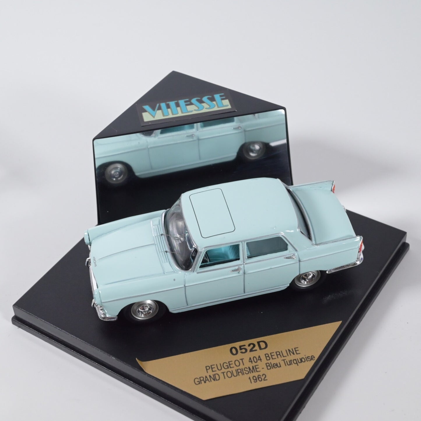 Vitesse 052D 1/43 Peugeot 404 Berline Grand Tourisme 1962