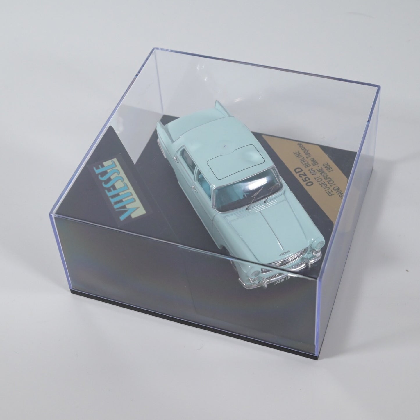 Vitesse 052D 1/43 Peugeot 404 Berline Grand Tourisme 1962