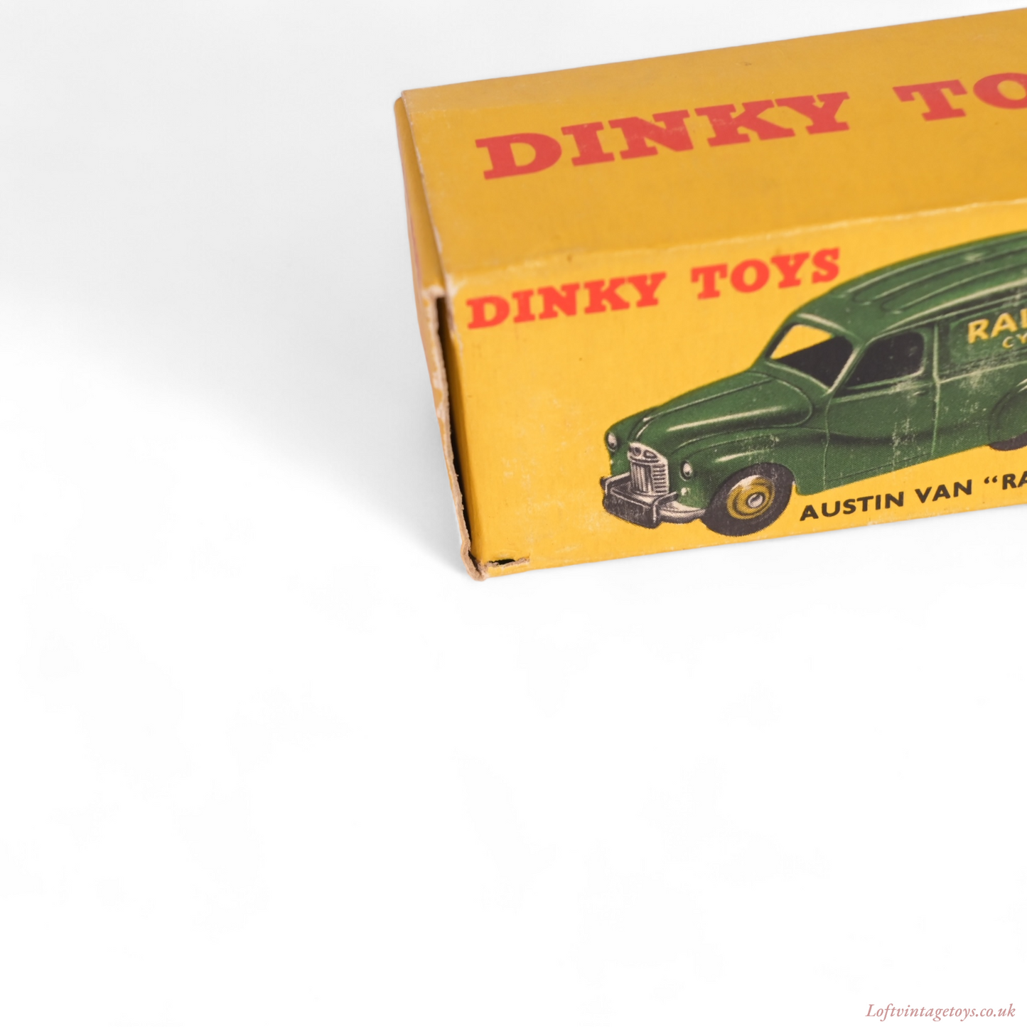 Dinky Toys 472 Austin "Raleigh Cycles" Van