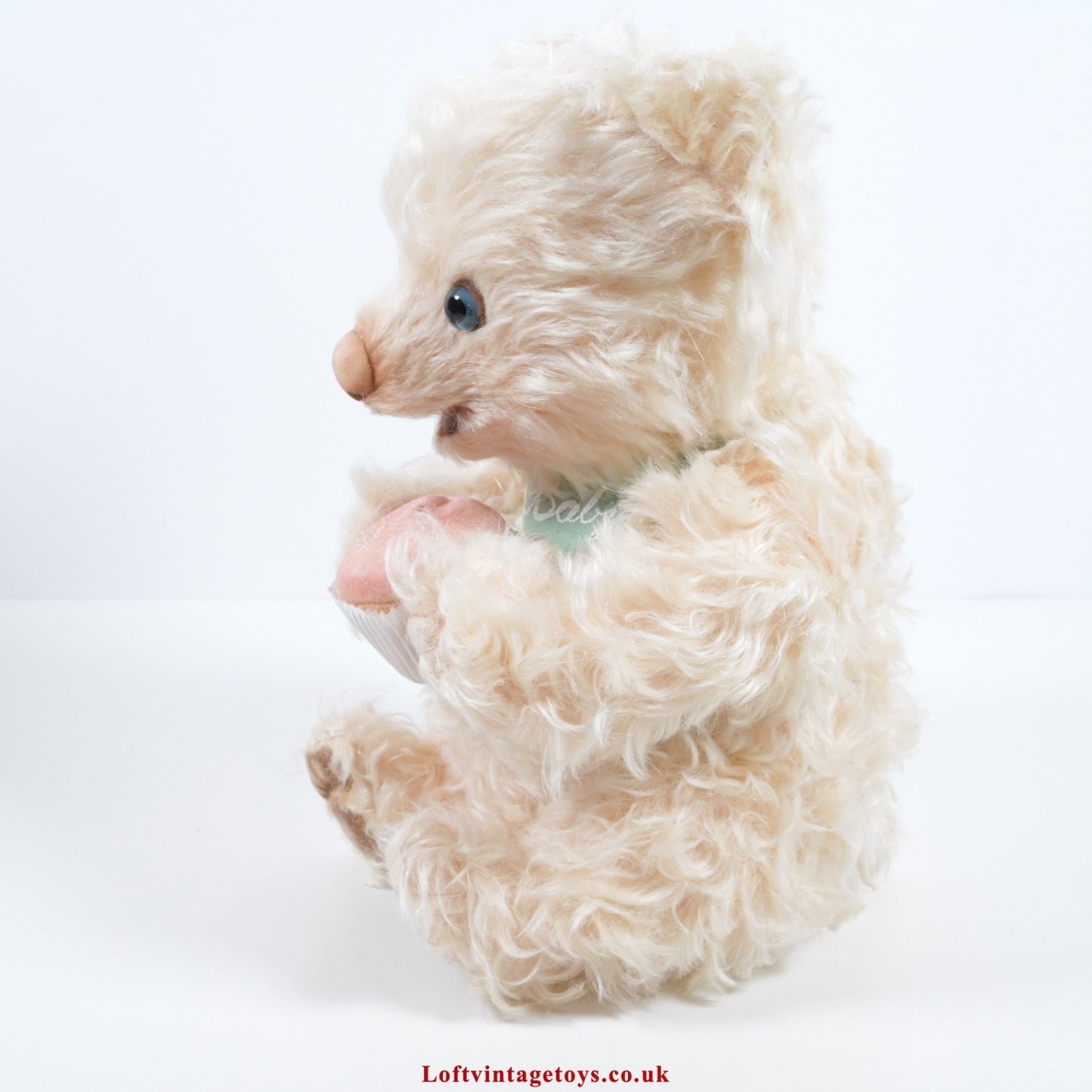 R John Wright Cupcake From The Teddy Bear Bake Shoppe Collection, Ltd Ed of 300