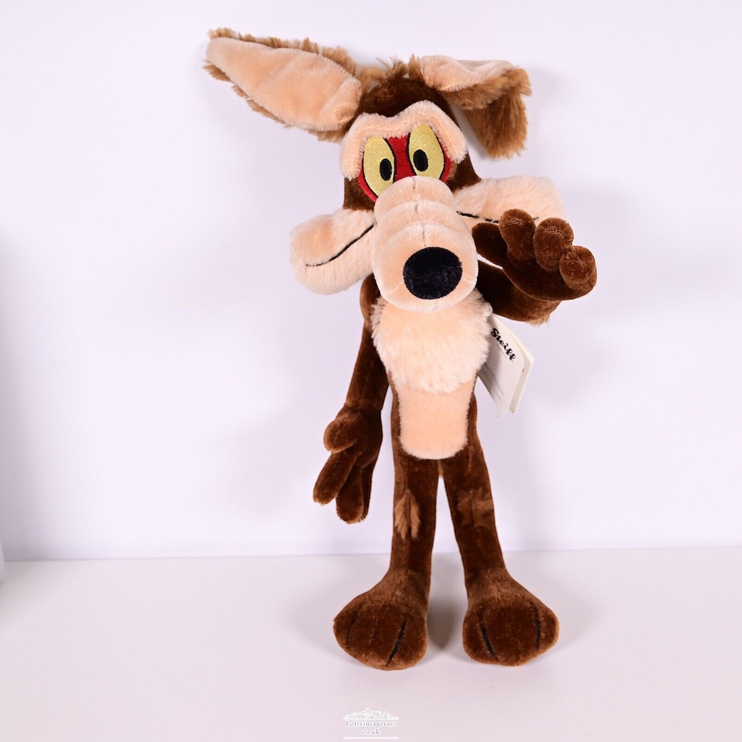 Steiff Wile E Coyote from Looney Tunes - LTD ED of 1,500 / 355035