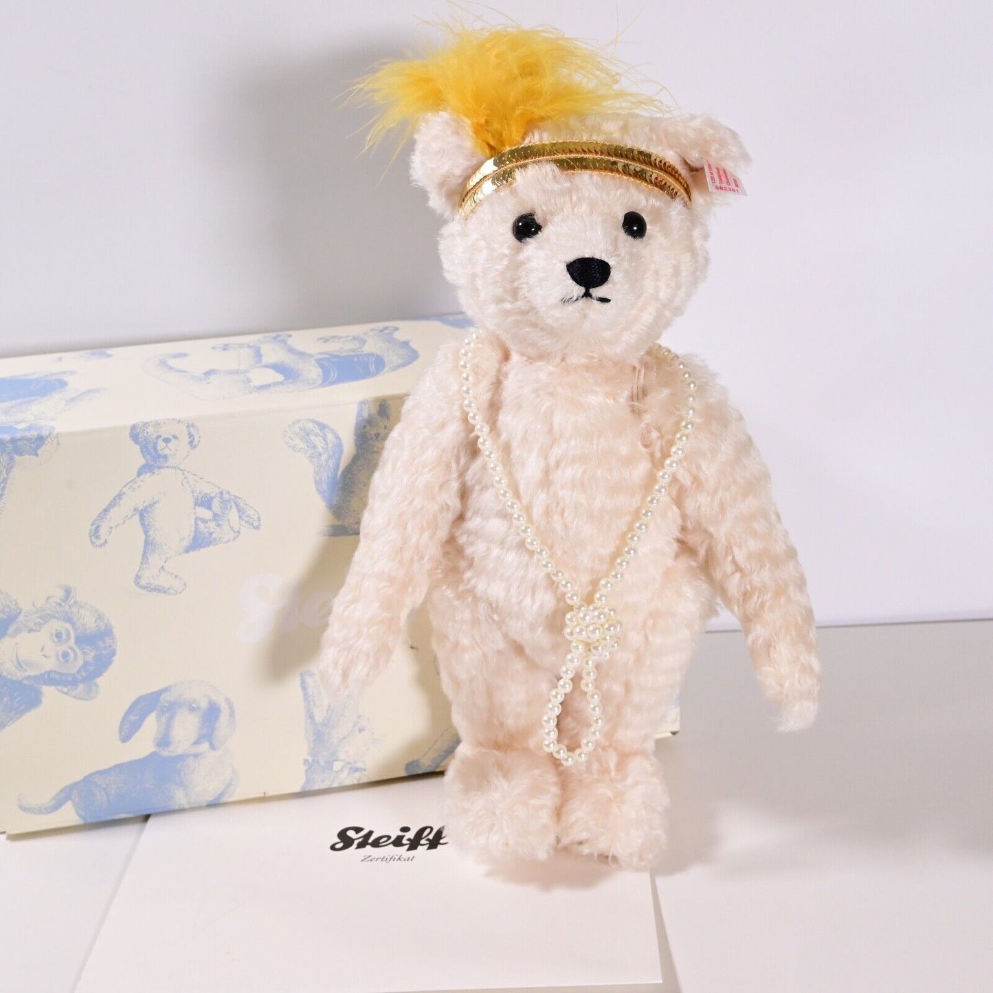 Steiff Charleston Musical Teddy - Limited Edition of 1500 /682391