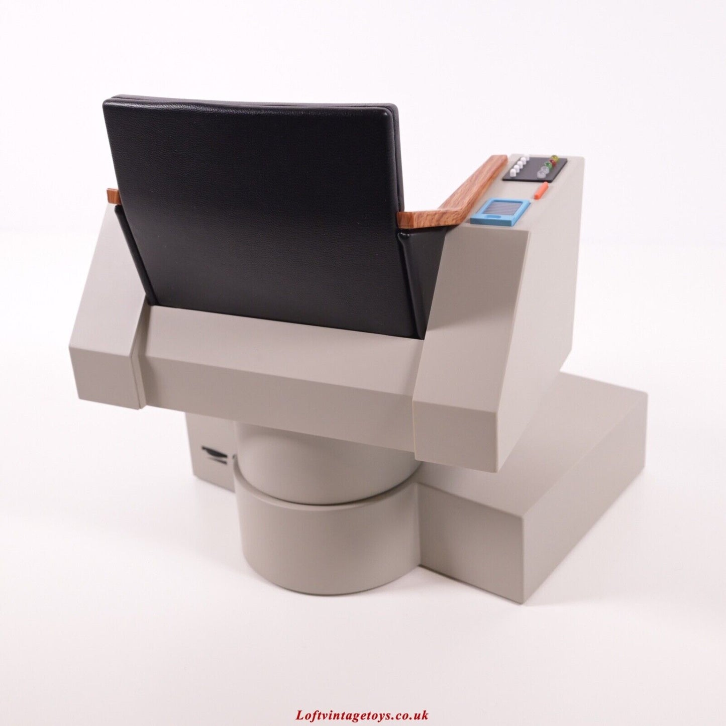 QMX Star Trek: Die Originalserie – Kapitänsstuhl, Maßstab 1:6