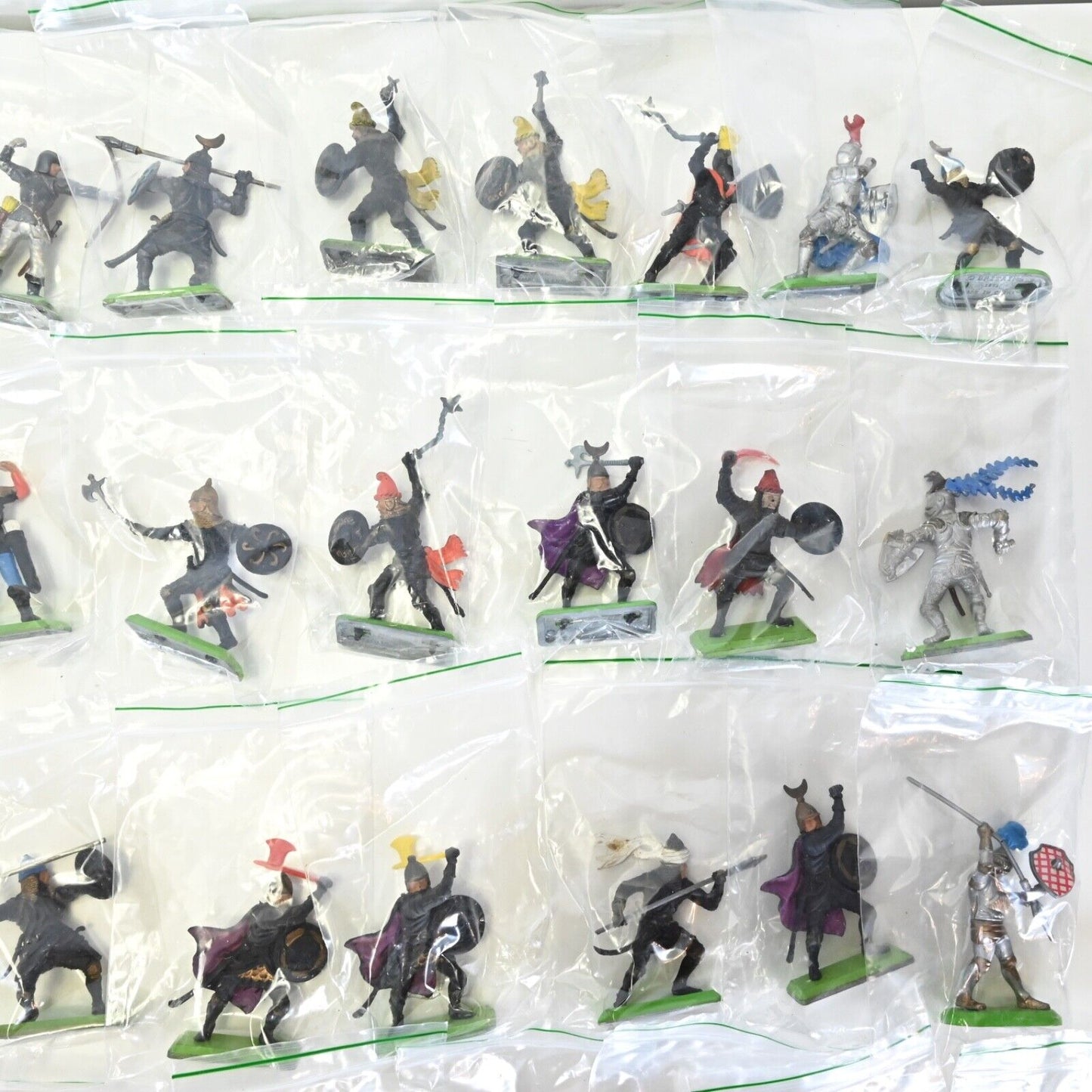 Britains Deetail Figures in Individual Bags * 66