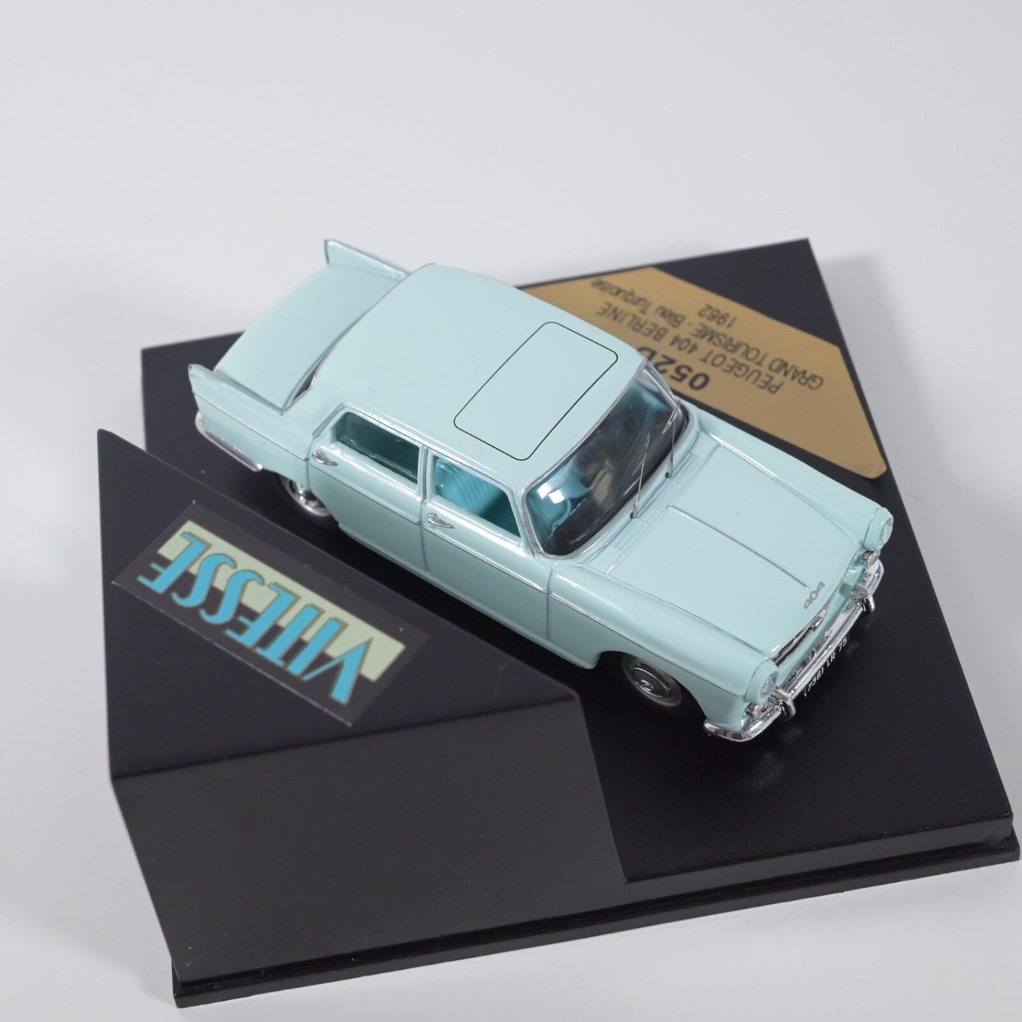Vitesse 052D 1/43 Peugeot 404 Berline Grand Tourisme 1962