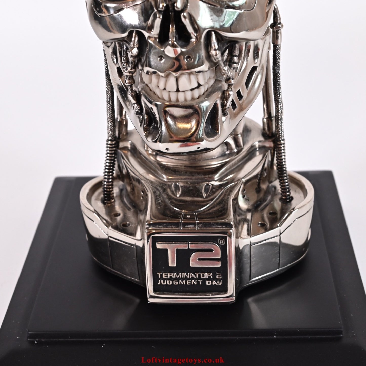 Terminator 2 Endoskull Bust by Hollywood Colllector's Gallery