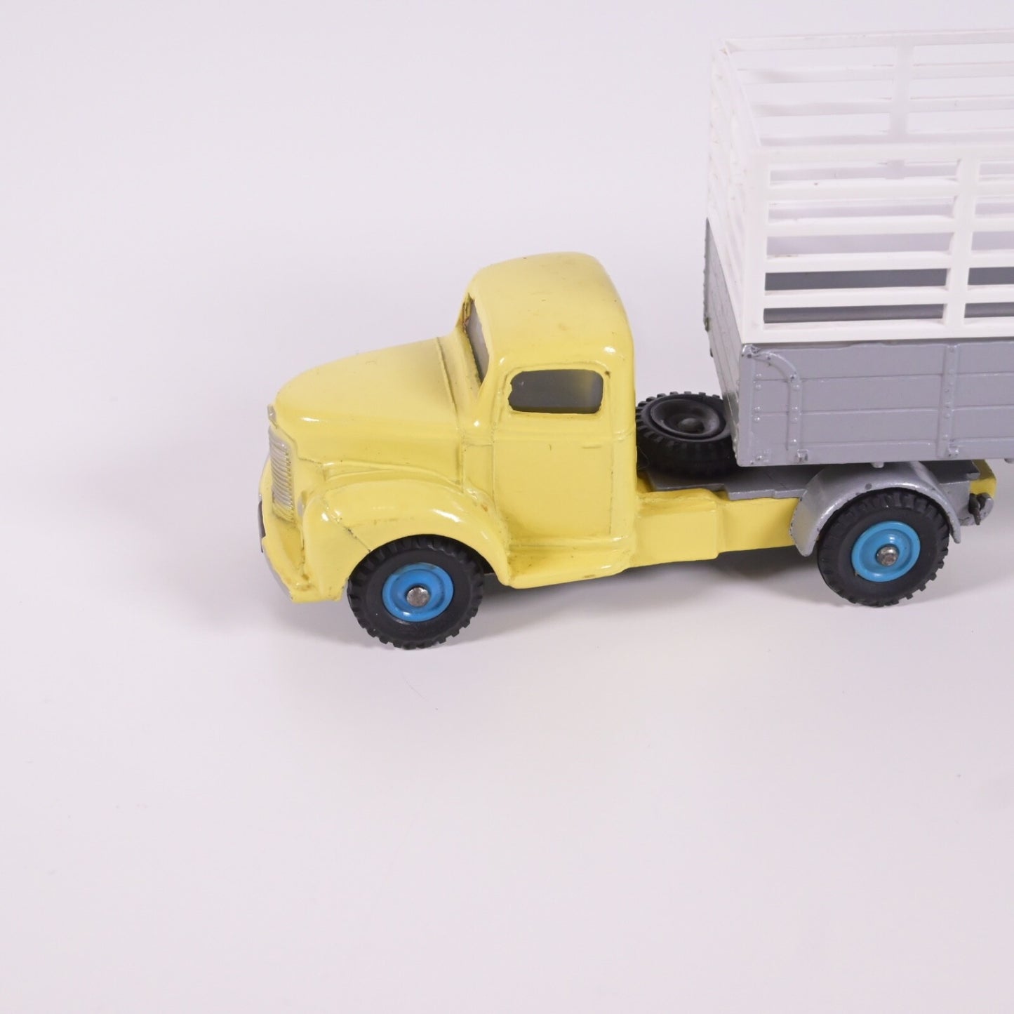 Dinky 424 Commer Cabrio-Sattelzug-Set mit Originalverpackung