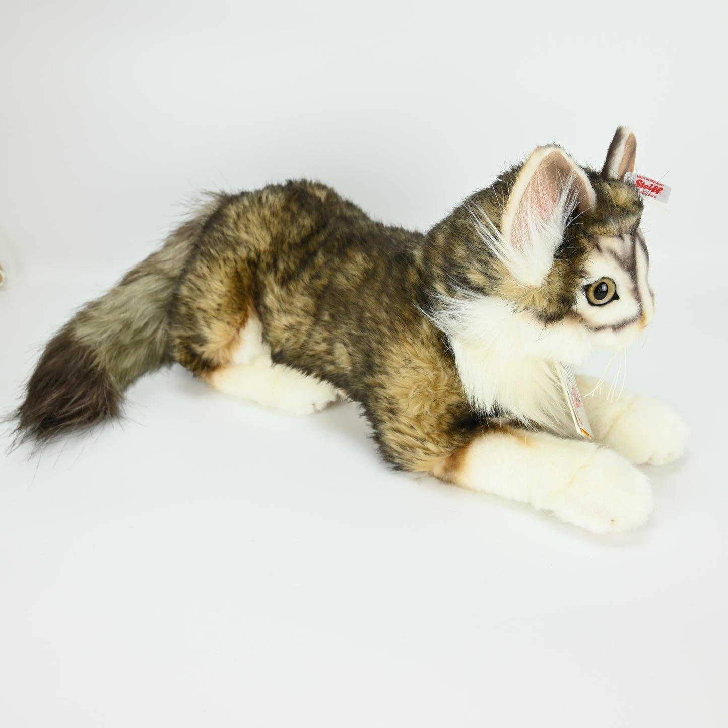 Steiff Limited Edition Lesley Anne Ivory's Agneatha Cat