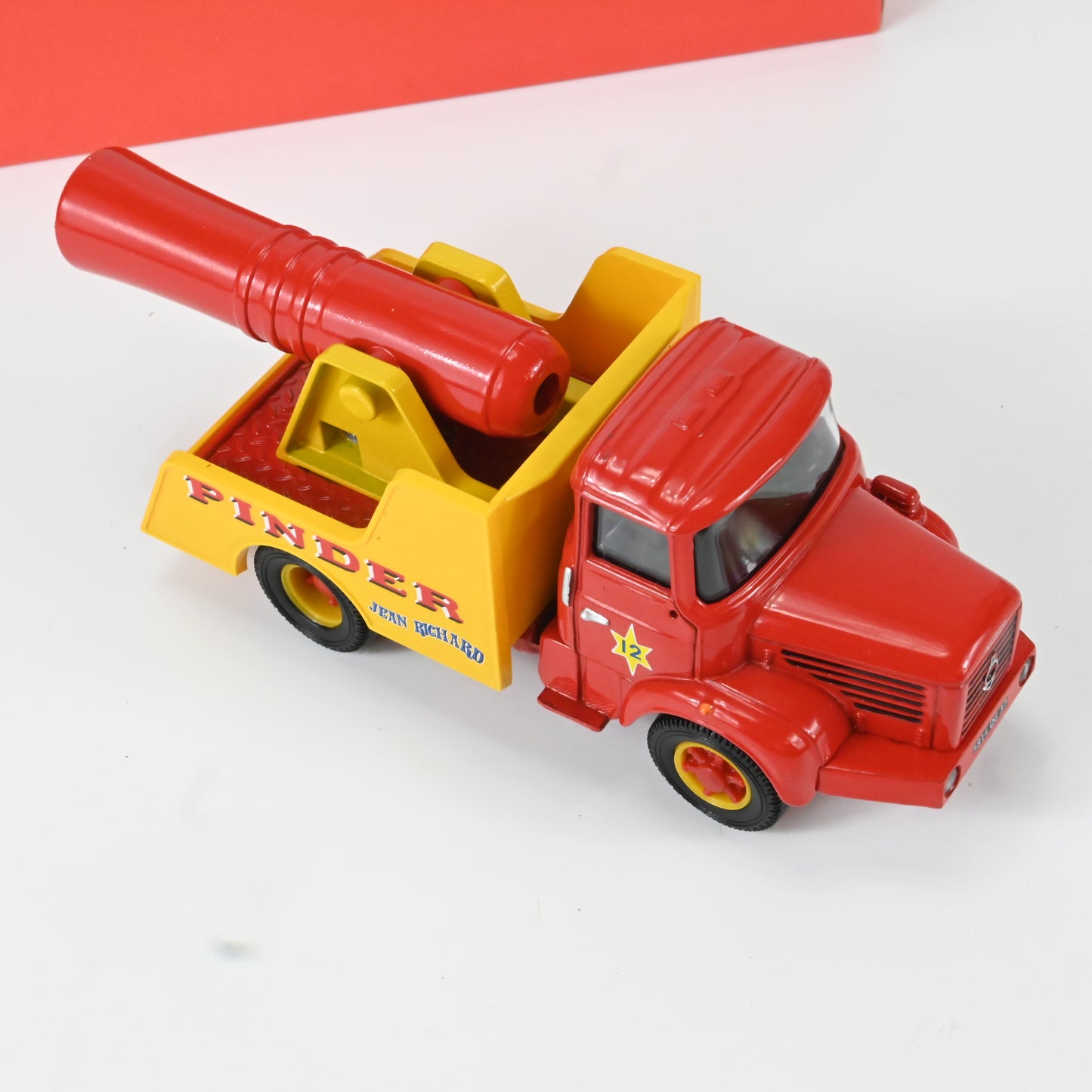 Corgi 70201 Berliet Glr8 Femme Canon - Pinder Circus