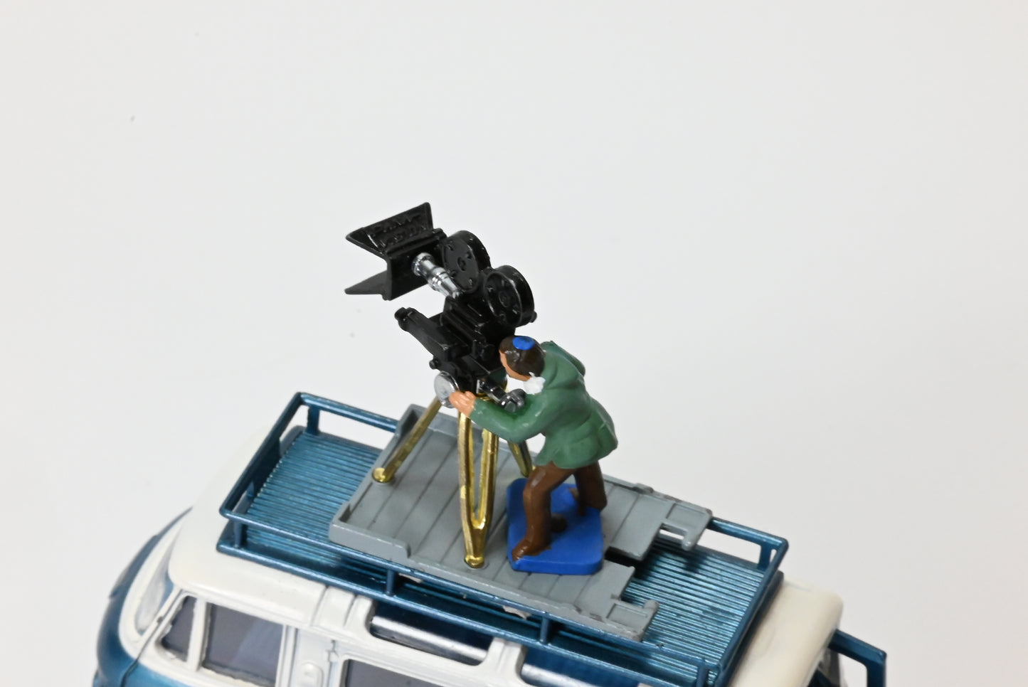 Corgi Toys 479 Commer ''Samuelson'' Camera Van