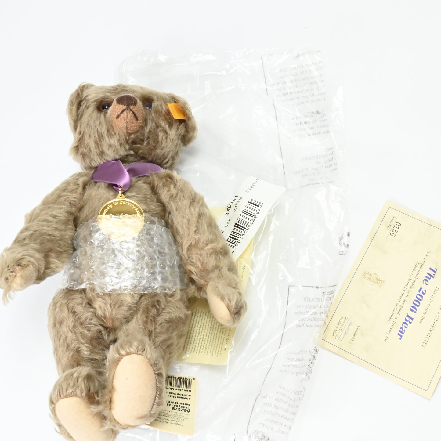 Steiff Danbury Mint 2006 Year Bear - 662379