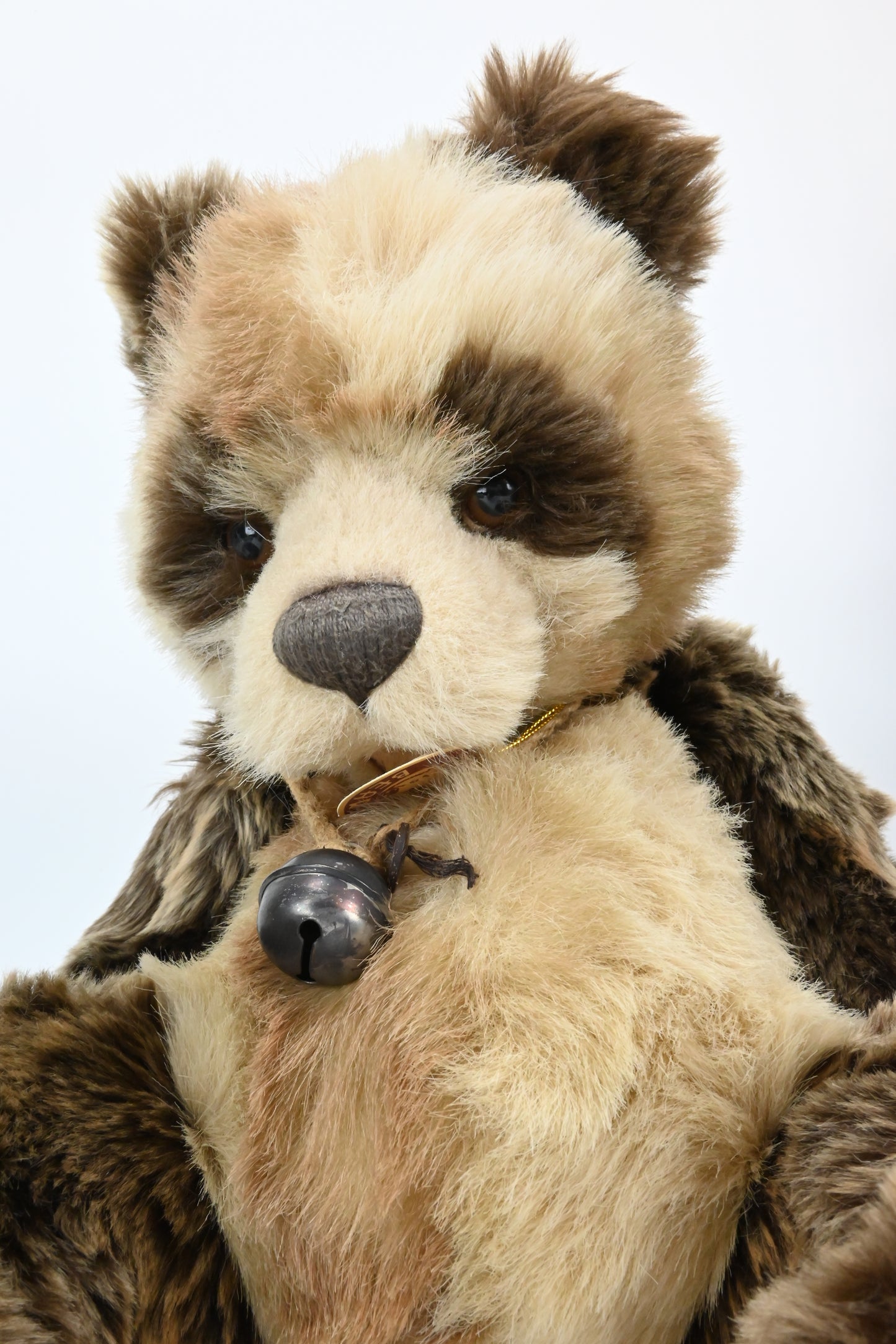 Charlie Bears Woody Giggler Panda Bear - CB 183941