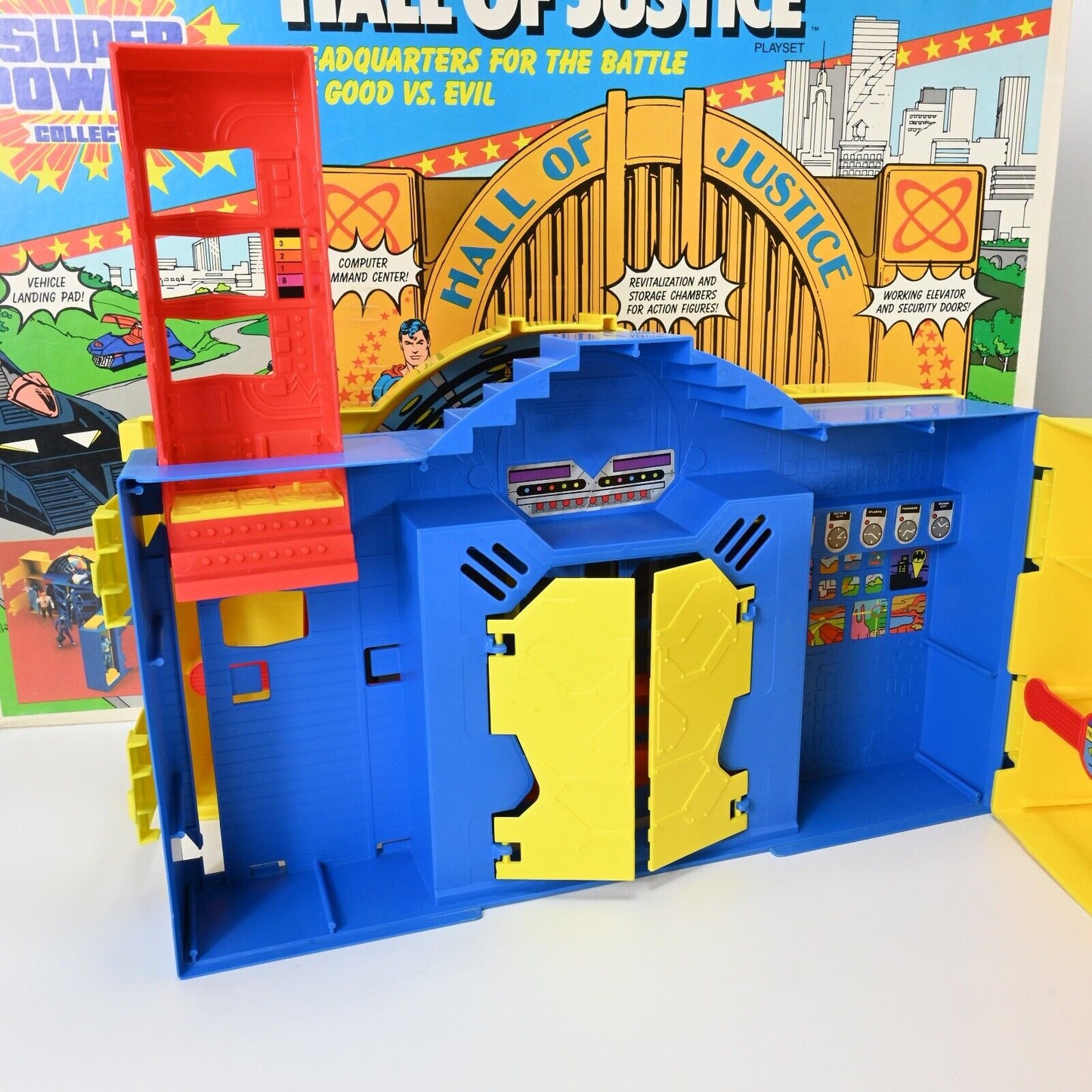 Kenner Super Powers 1984 Hall Of Justice Playset