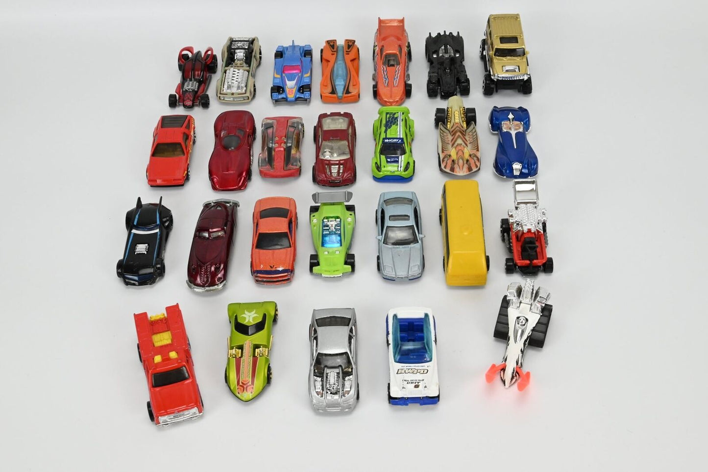Sammlung von 25 Hot Wheels-Fahrzeugen