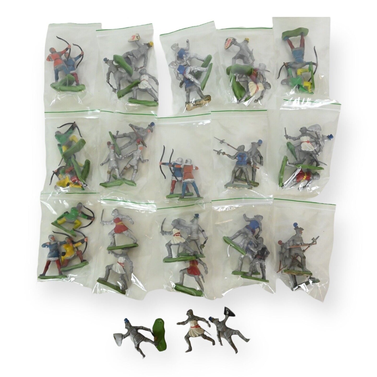 40 Britains Soldiers with Plastic Bases