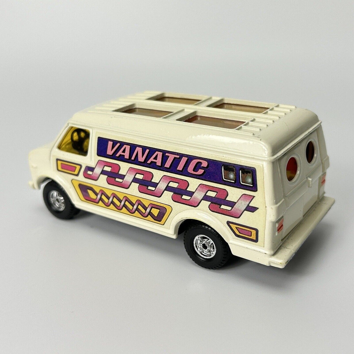 Corgi 431 Vanatic U.S Custom Van in Original Box