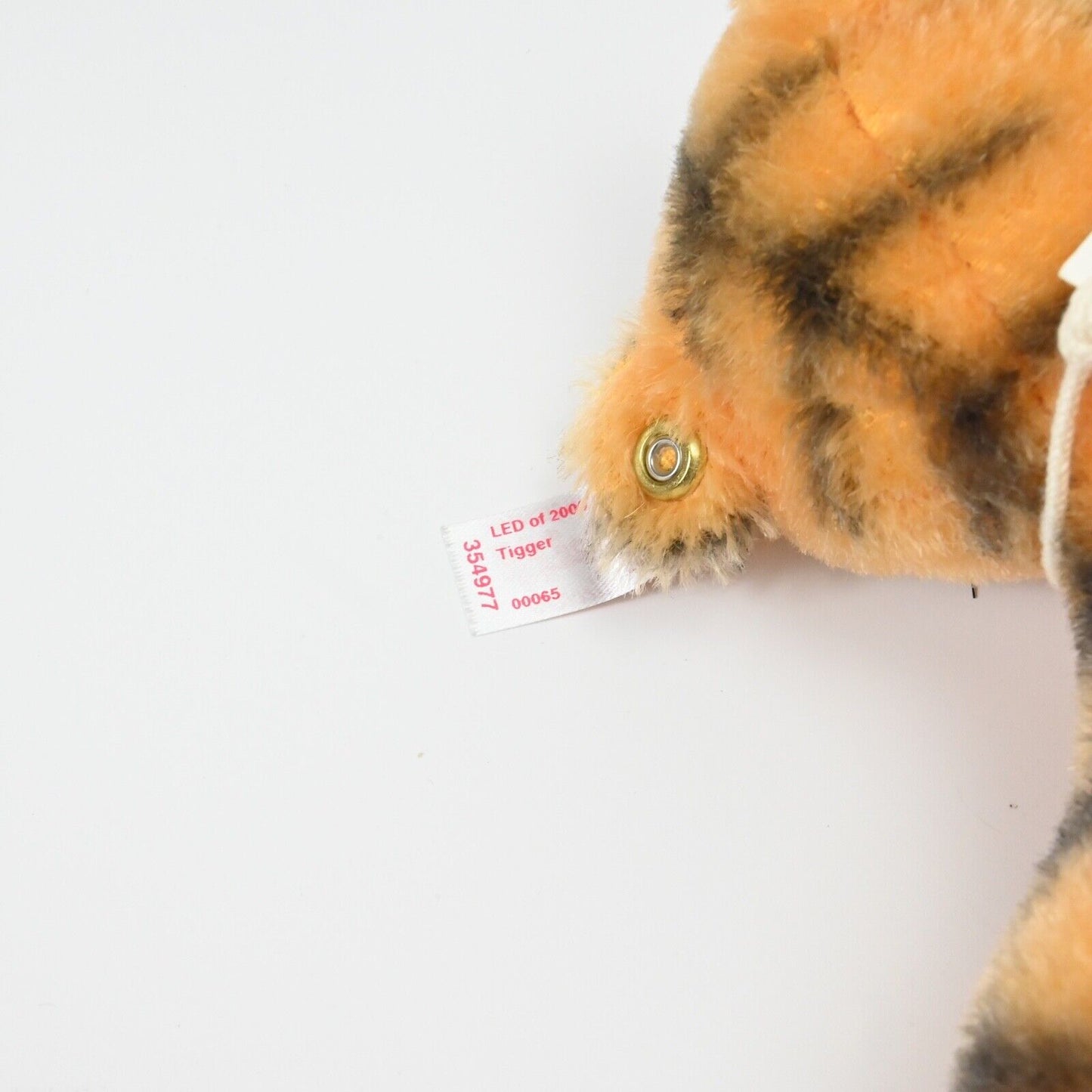 Steiff Winnie Puuh Tigger – 354977 mit Box