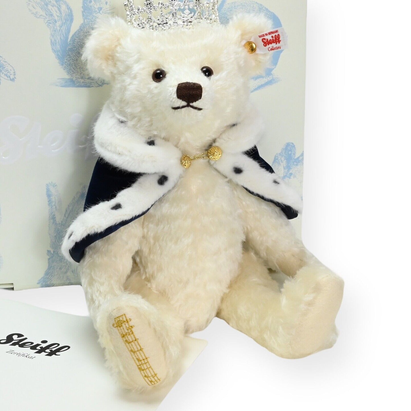 Steiff "Long to Reign Over Us" Limited Edition - 664779