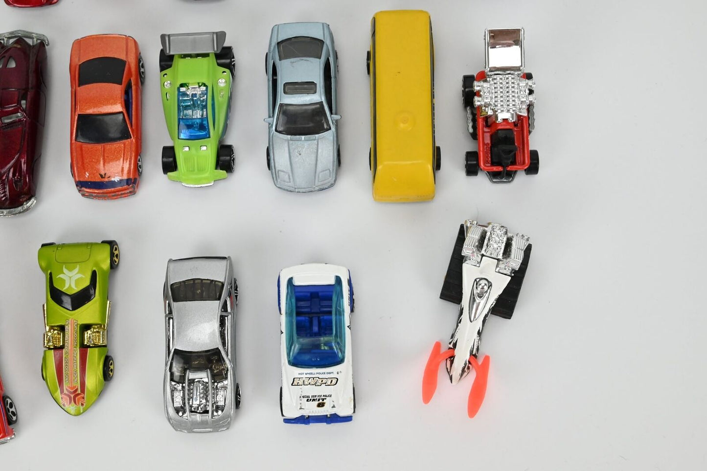 Sammlung von 25 Hot Wheels-Fahrzeugen