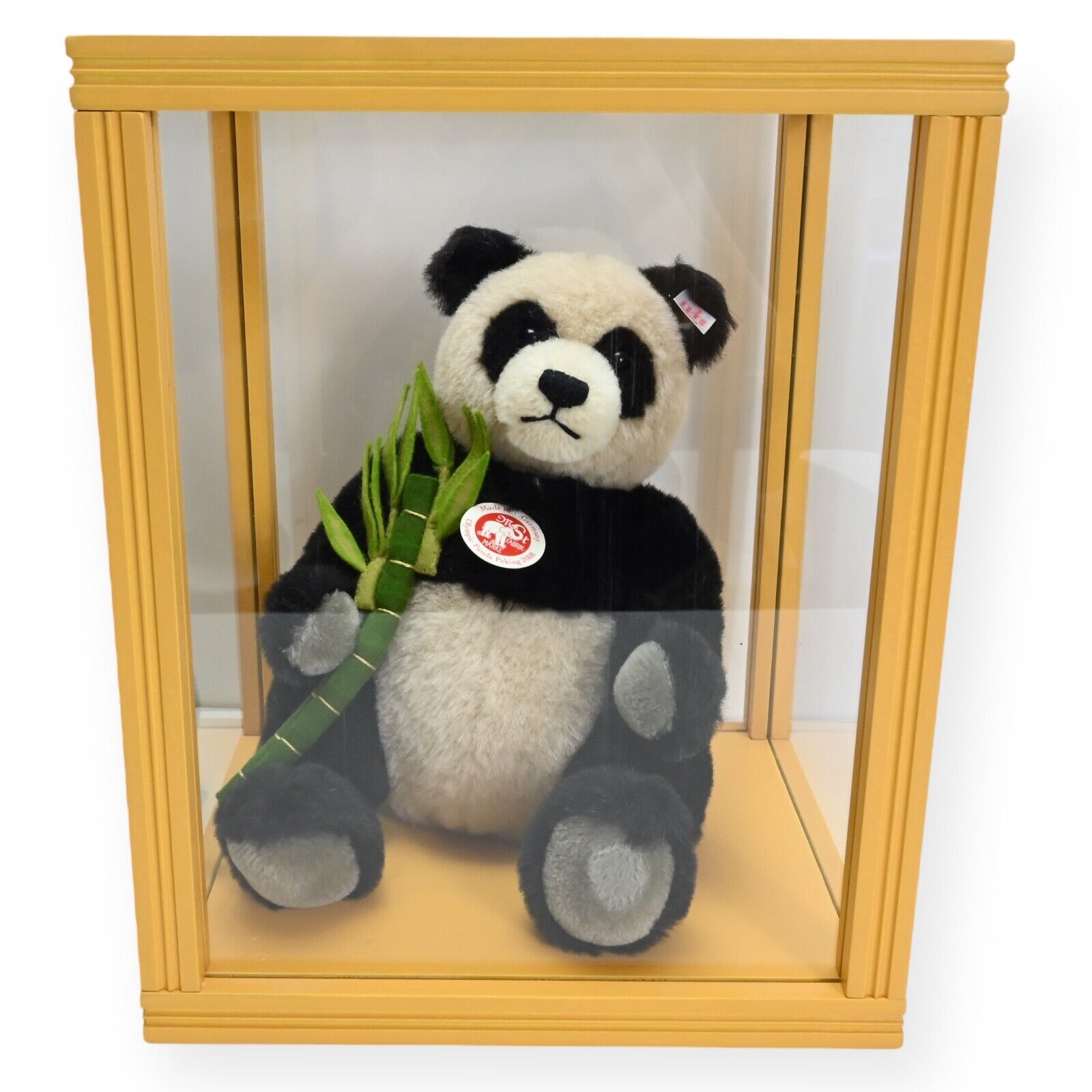 Steiff Belgravia Display Case with Box Panda not included