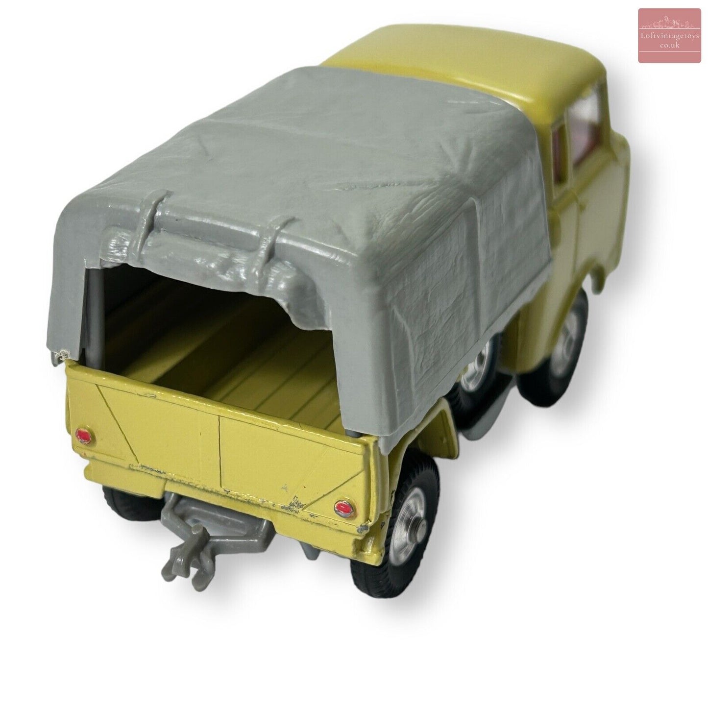Corgi No 470 Forward Control Jeep FC-150 with Detachable Hood