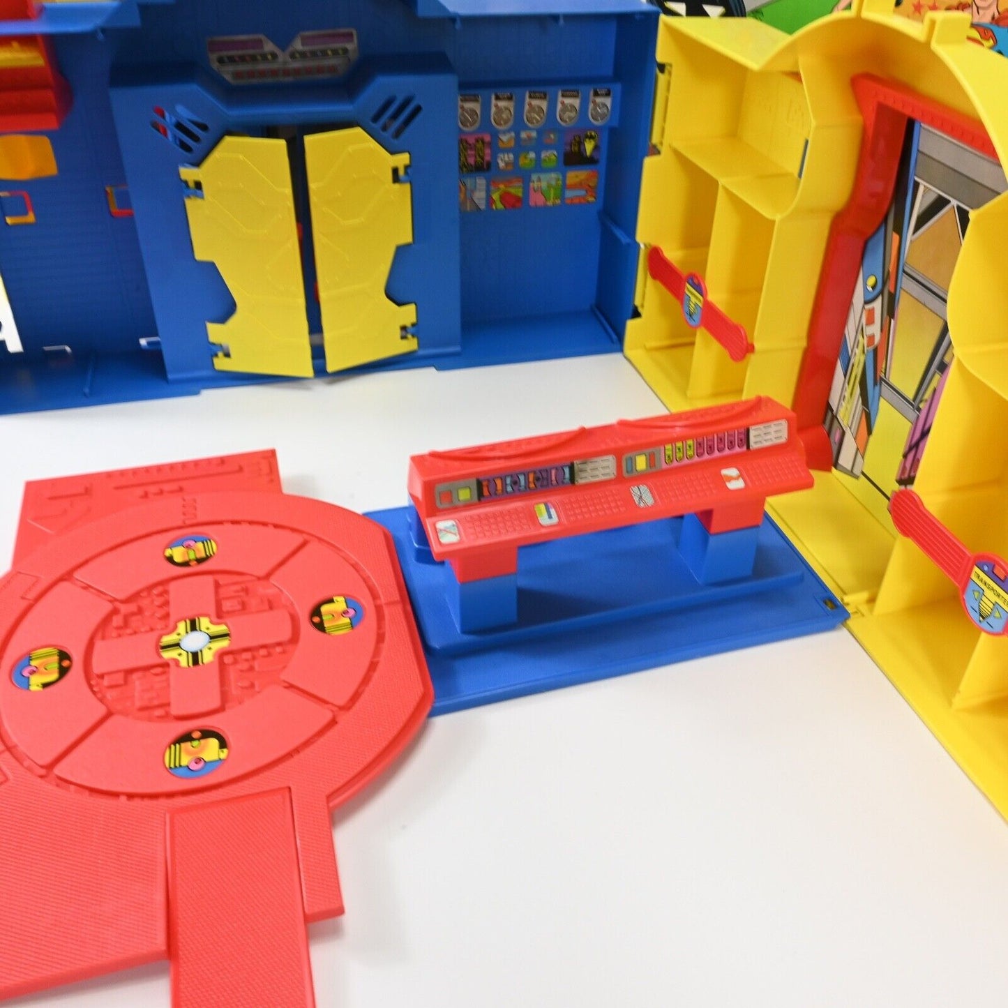 Kenner Super Powers 1984 Hall Of Justice Playset