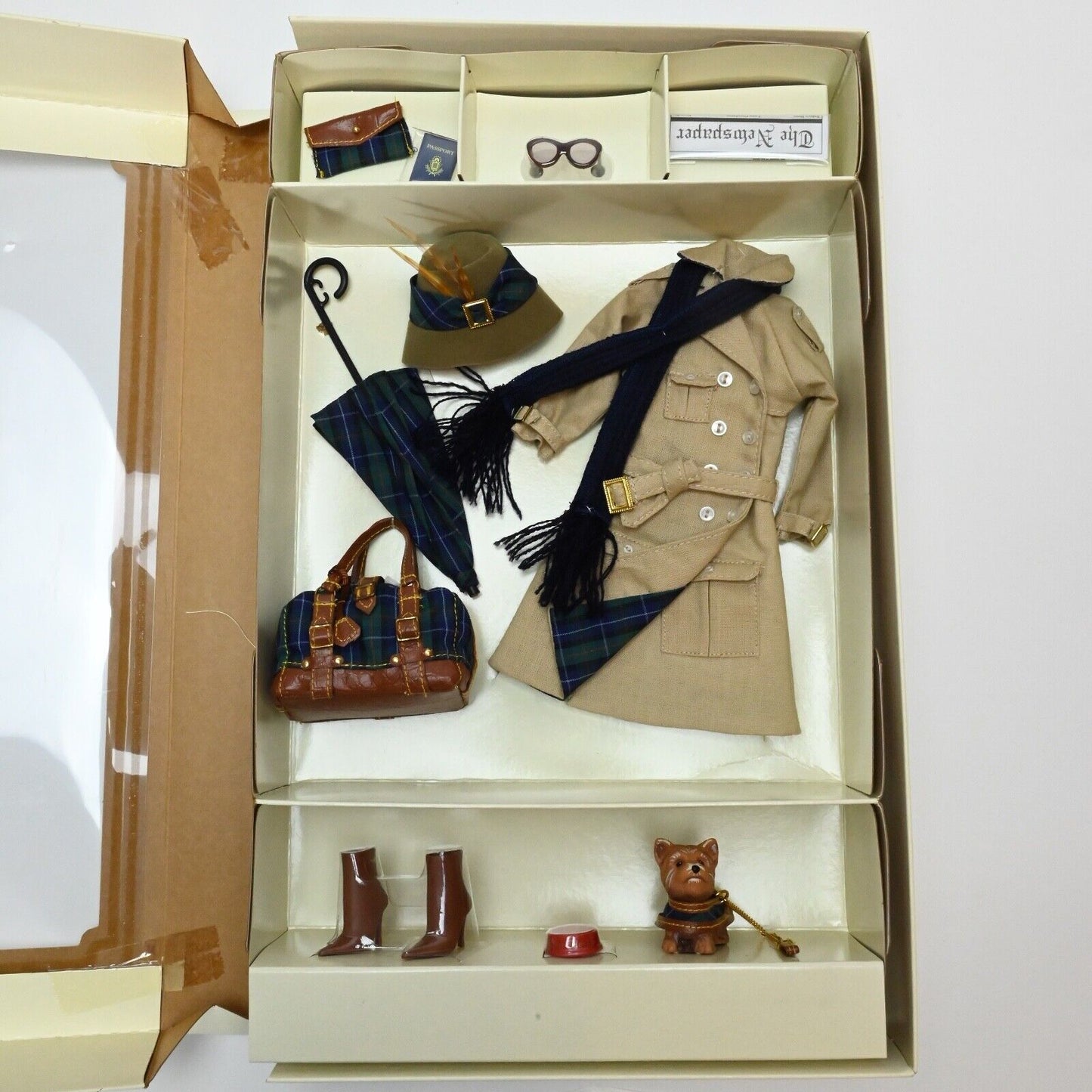 Mattel Barbie True Brit Accessory Pack: Gold Label #J0941