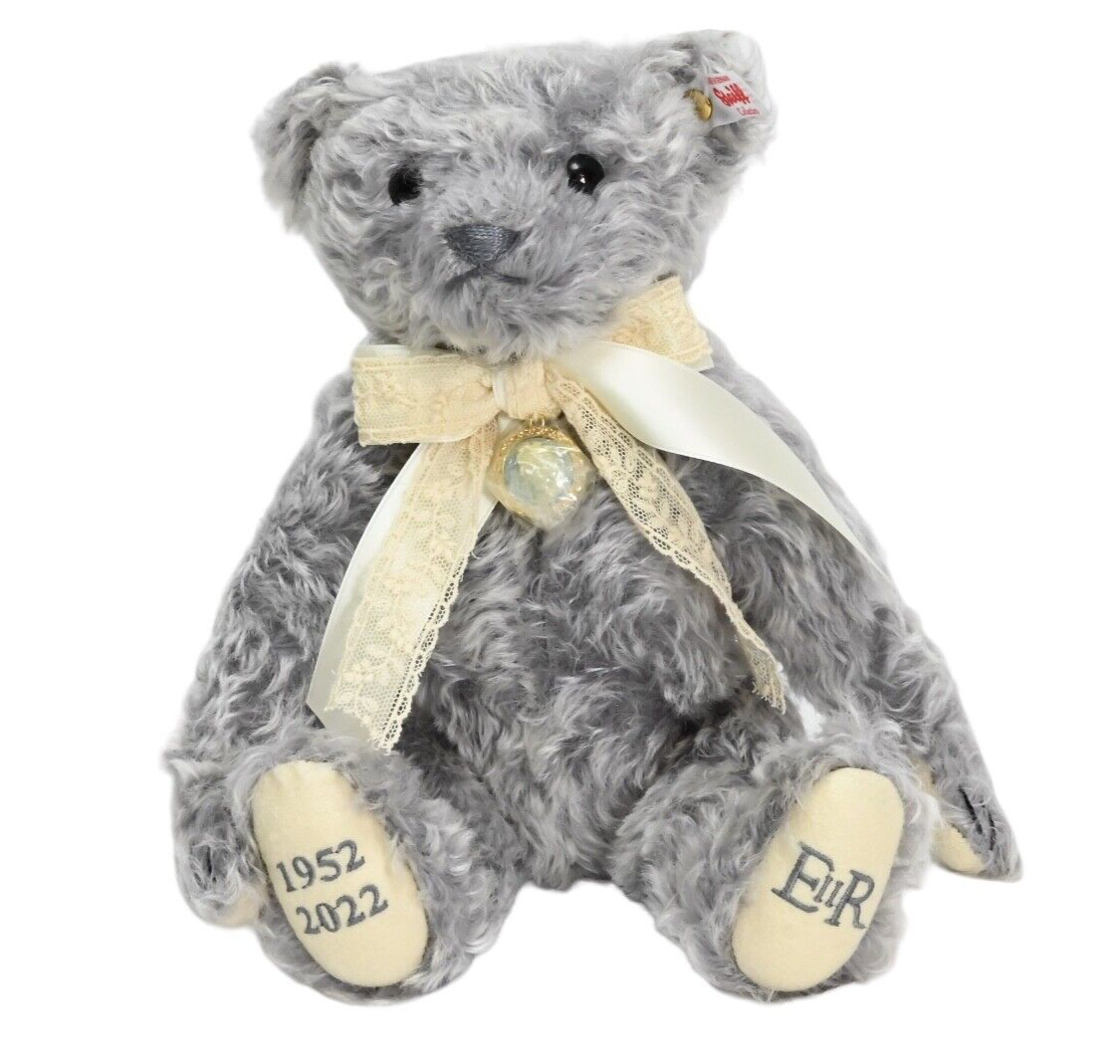 Steiff Queen Elizabeth II Platinum Jubilee Bear - 691393