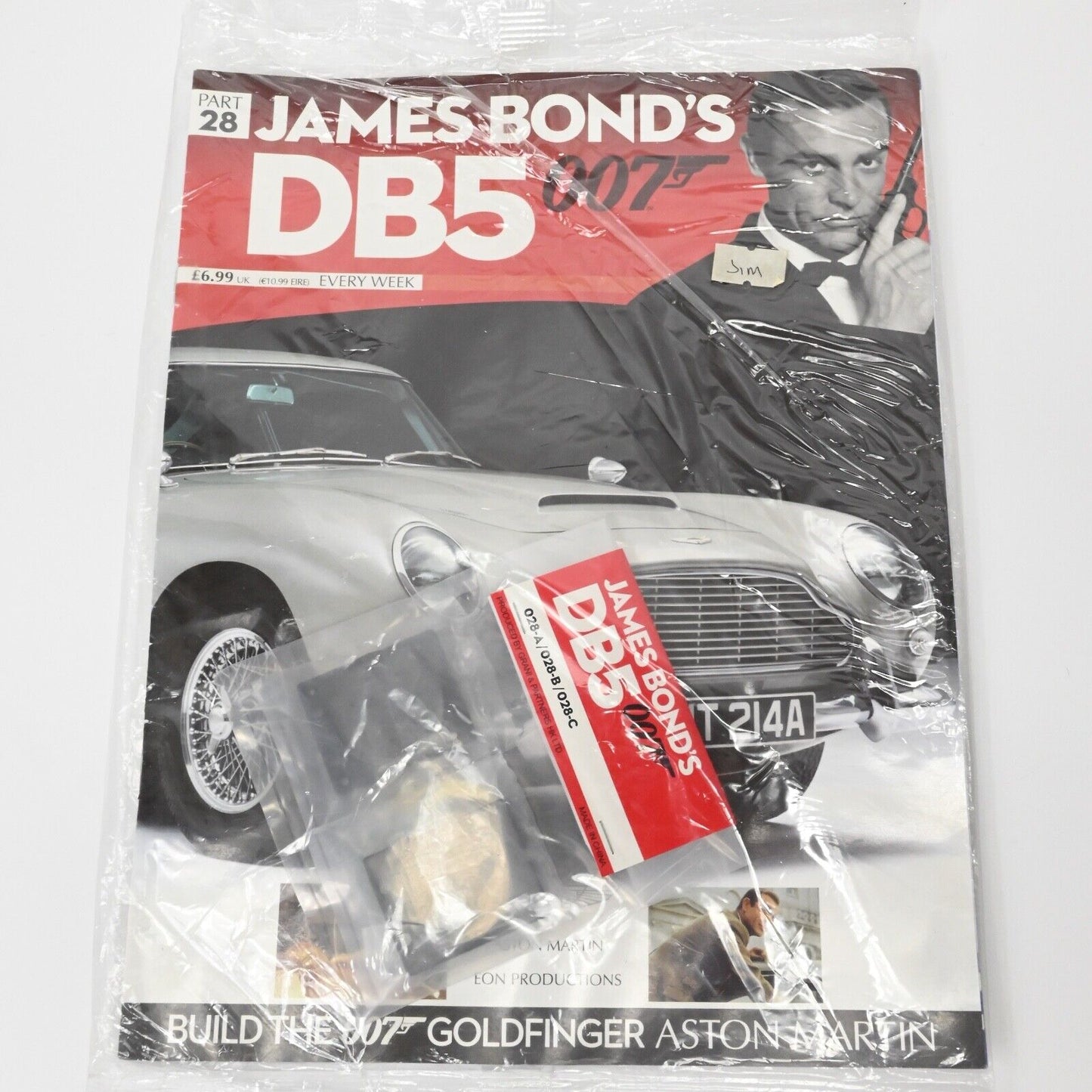 James Bond 007 – Goldfinger Aston Martin DB5 im Maßstab 1:8 * 7 Lose