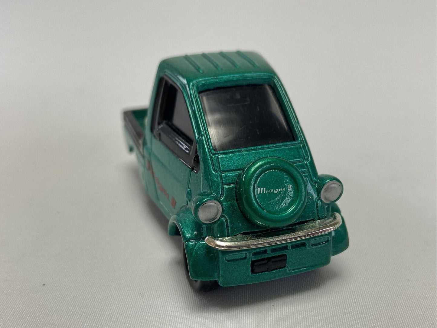 TOMICA No.62 DAIHATSU MIDGET II GREEN
