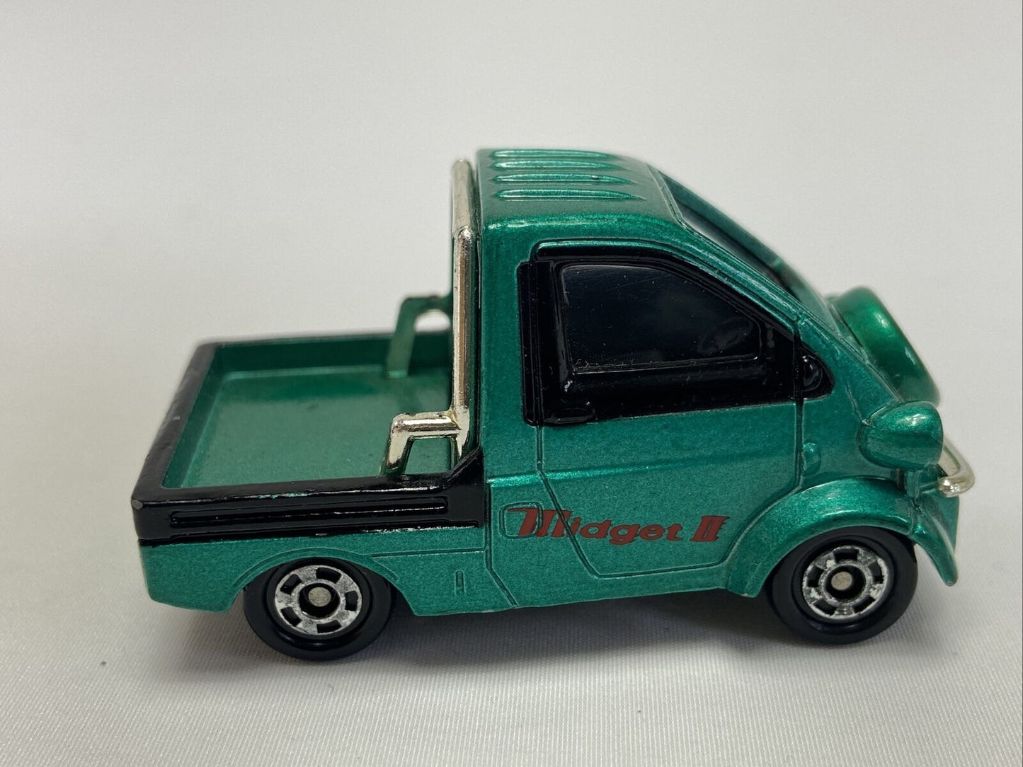 TOMICA No.62 DAIHATSU MIDGET II GREEN
