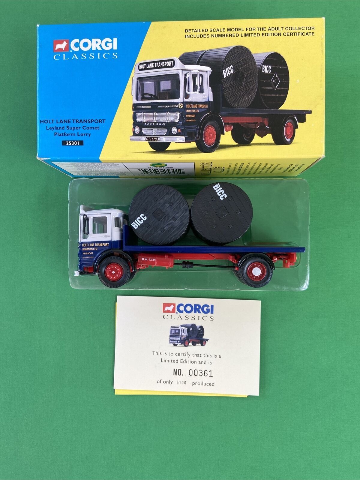CORGI 25301 LEYLAND SUPER COMET PLATFORM LORRY - MINT CONDITION WITH BOX
