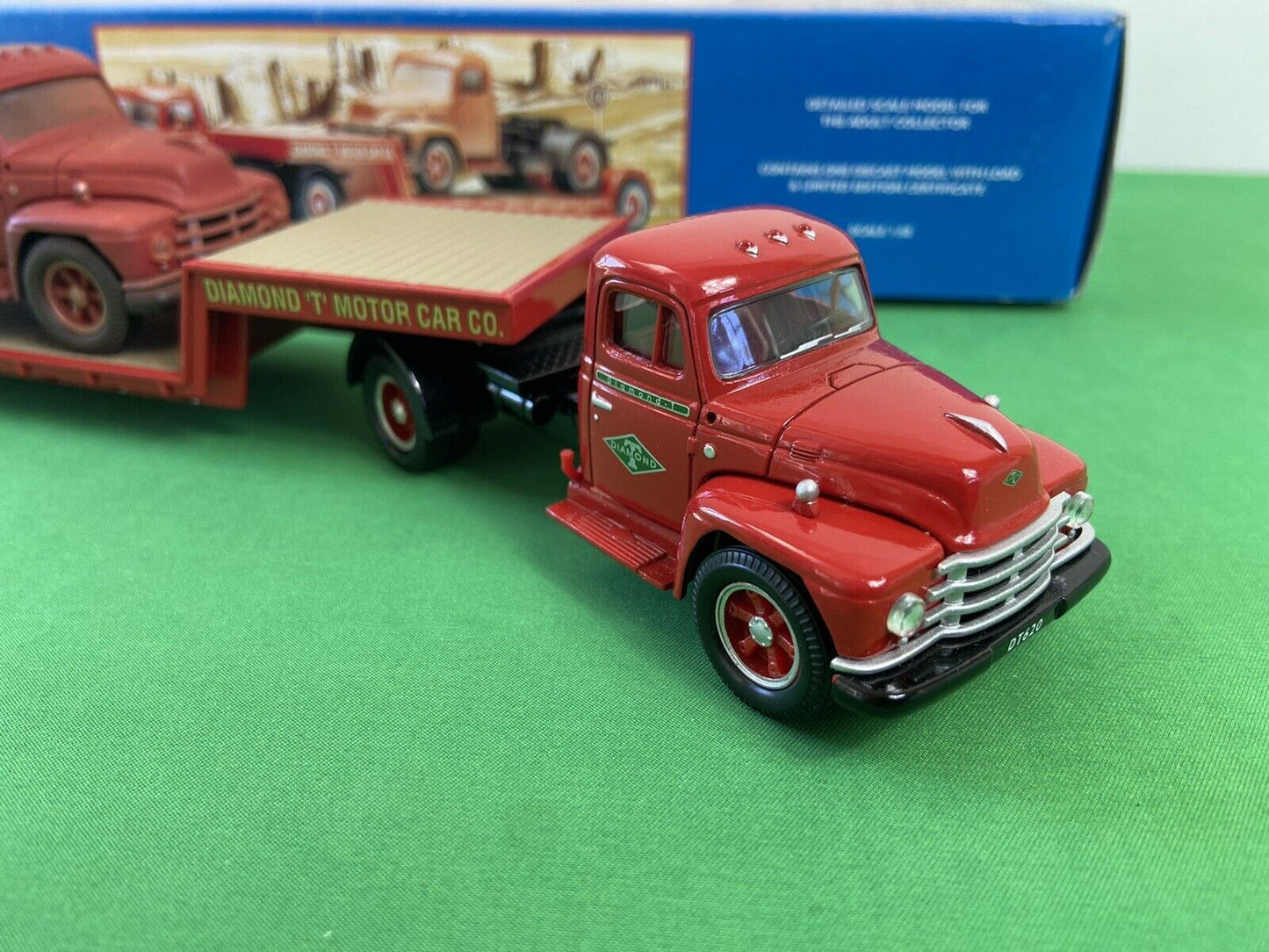 Corgi Classics 55901 Diamonds T Motor Corporation In Box