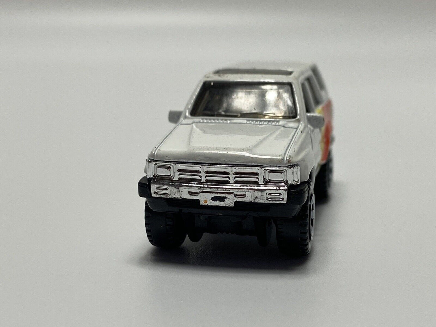 MATCHBOX TOYOTA WHITE 4RUNNER CAR 1985 -RARE