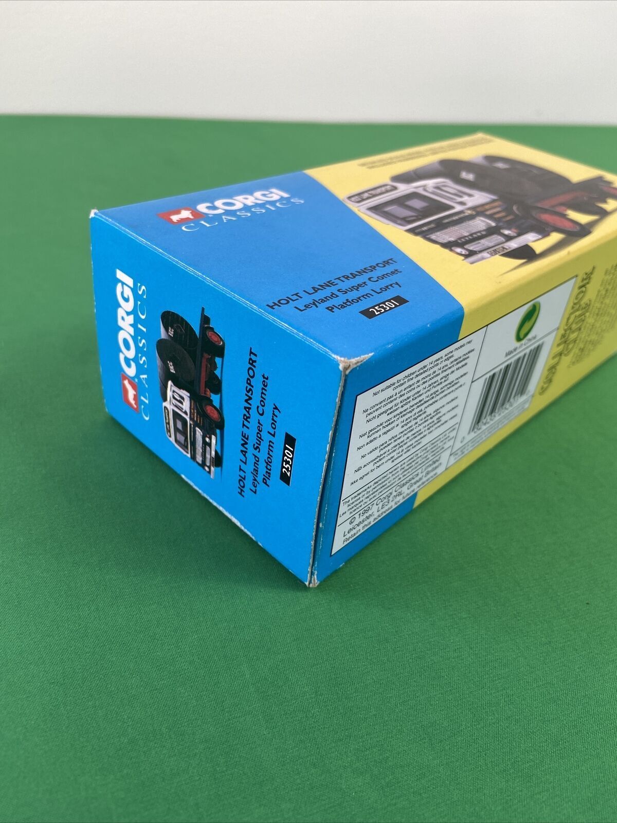 CORGI 25301 LEYLAND SUPER COMET PLATFORM LORRY - MINT CONDITION WITH BOX