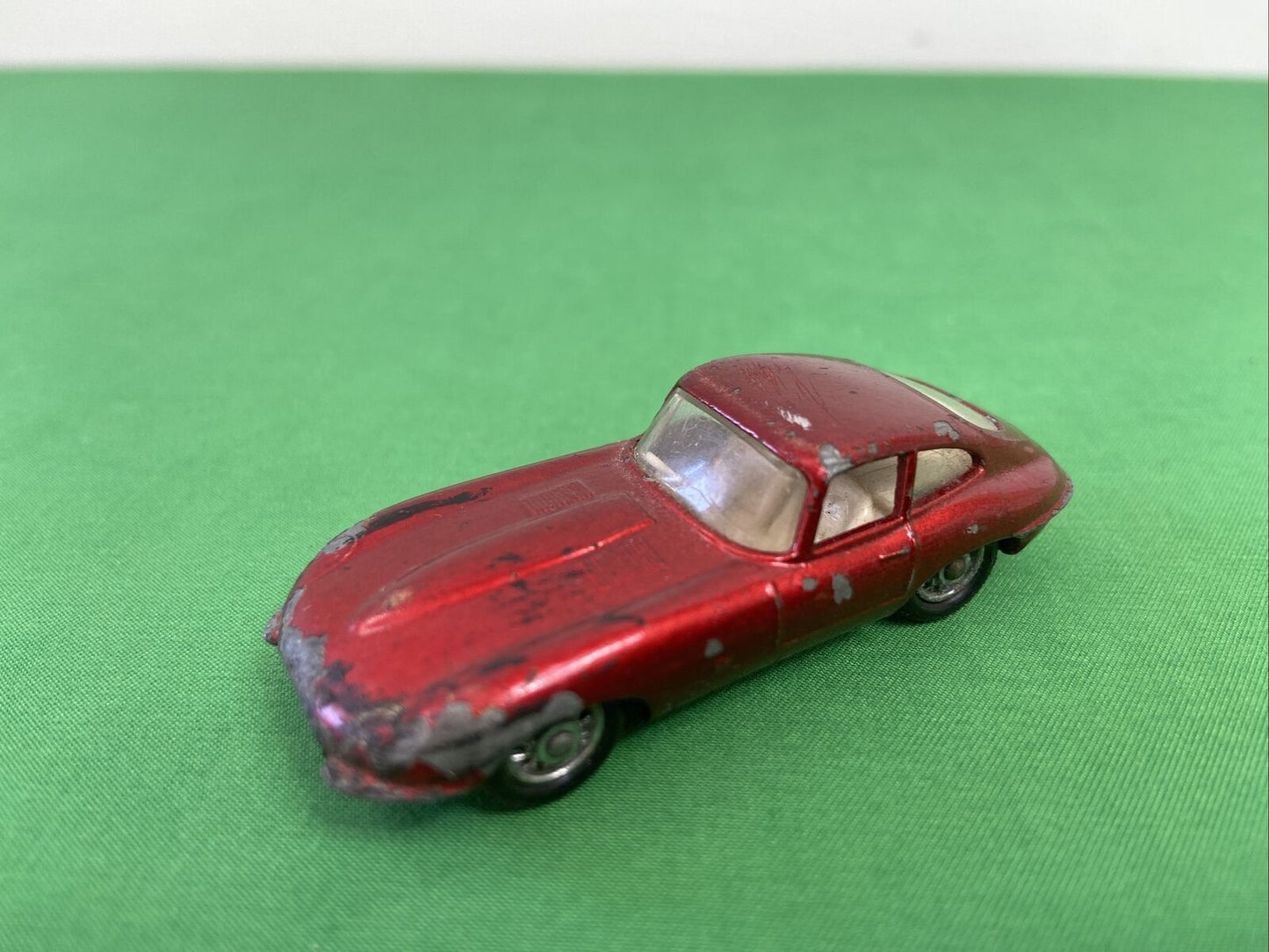 SAMMLUNG VON 6 MACHBOX/LESNEY-AUTOS