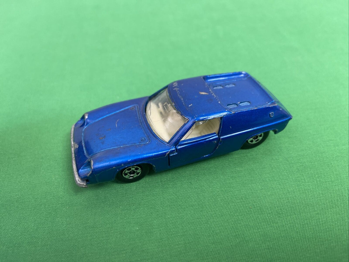 SAMMLUNG VON 6 MACHBOX/LESNEY-AUTOS