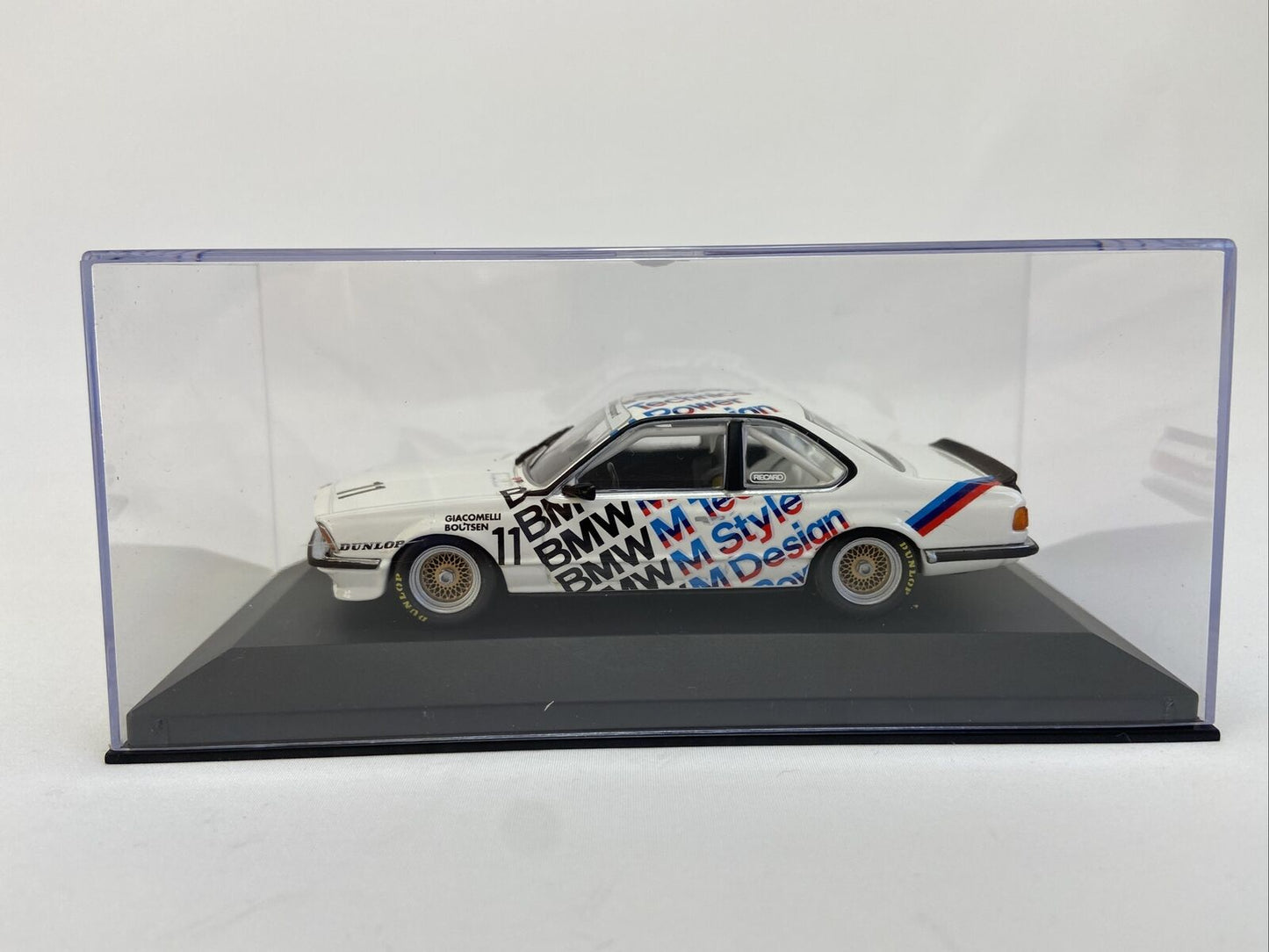 MINICHAMPS BMW 635 CSI MONZA 1983 BOUTSEN/GIACOMELLI 0832611 -NR MINT