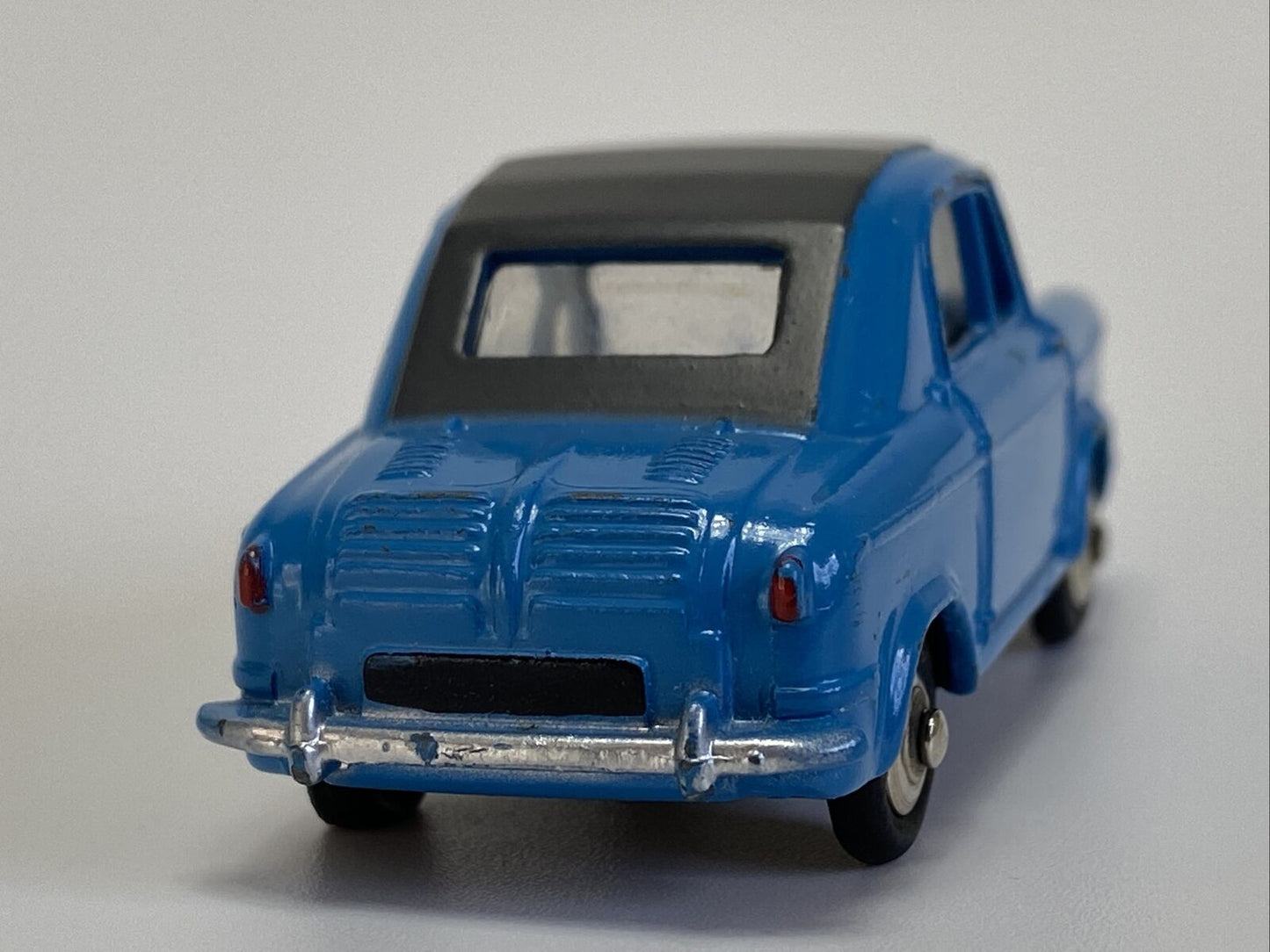 DINKY TOYS 24L CV VESPA 400 IN ORIGINAL BOX