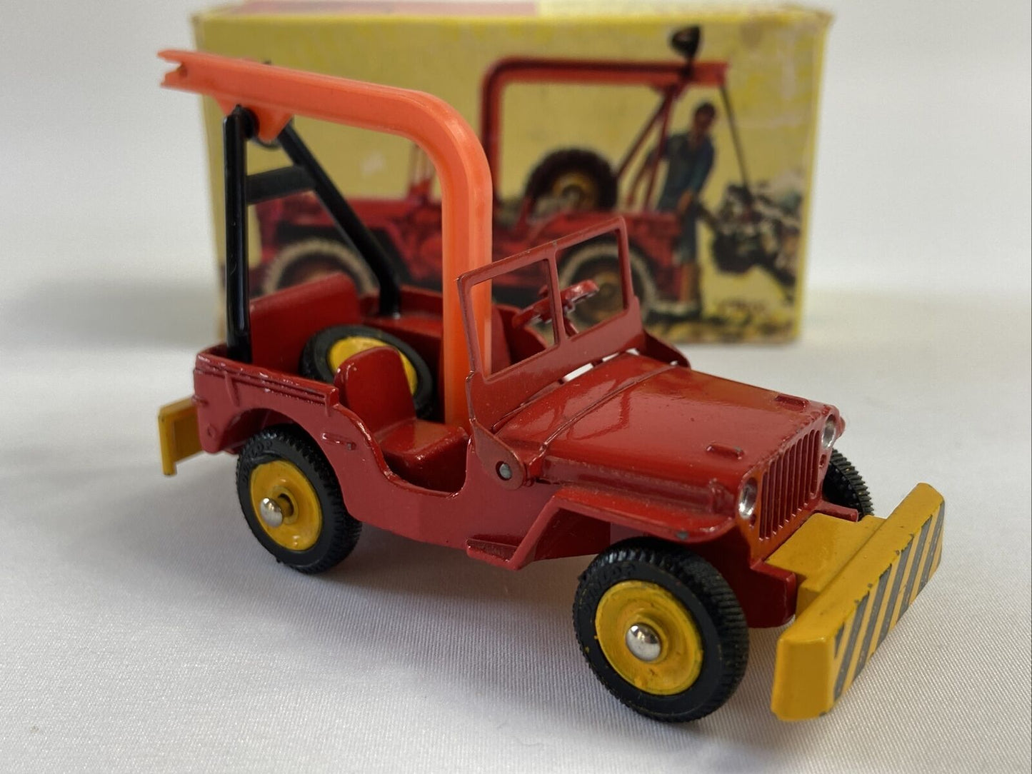 DINKY TOYS 1412 JEEP DE DEPANNAGE IN ORIGINAL BOX