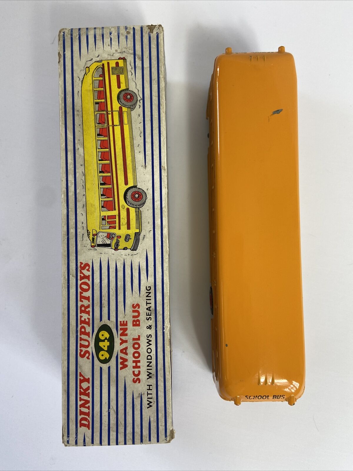 DINKY 949 WAYNE SCHOOL BUS RARE BLACK LINES IN ORIGINAL BOX