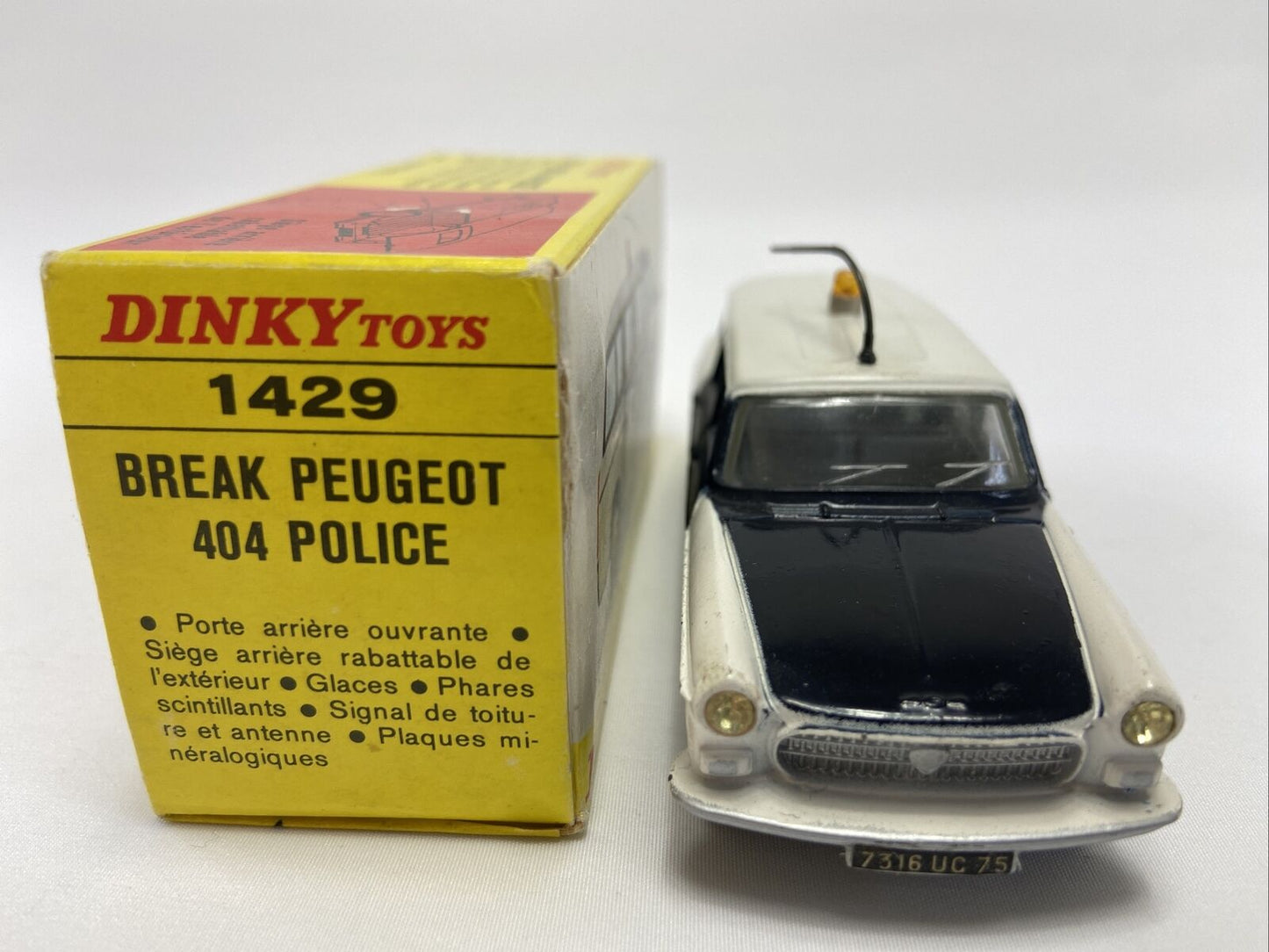 DINKY TOYS 1429 BREAK PEUGEOT 404 POLICE IN EXC CONDITION WITH BOX