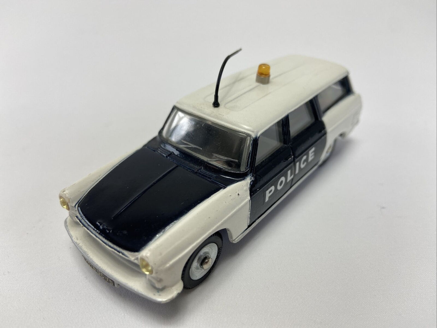 DINKY TOYS 1429 BREAK PEUGEOT 404 POLICE IN EXC CONDITION WITH BOX