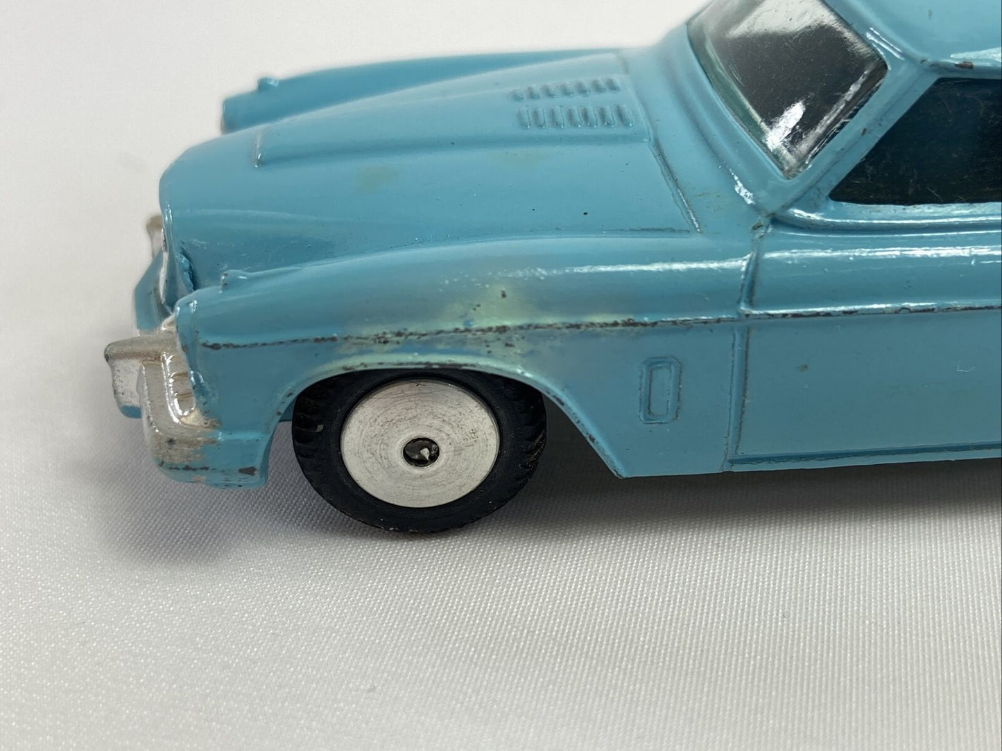 CORGI 211 BLUE STUDEBAKER GOLDEN HAWK IN ORIGINAL BOX