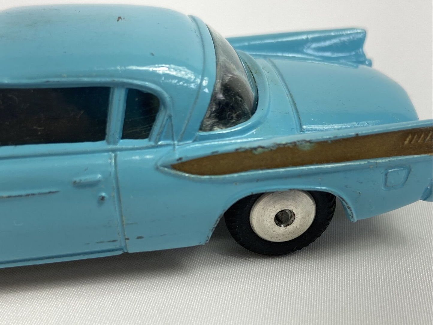 CORGI 211 BLUE STUDEBAKER GOLDEN HAWK IN ORIGINAL BOX